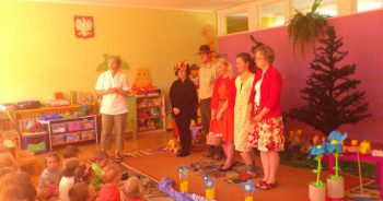 Teatrzyki w wykonaniu rodziców w grupach 3,4 latków