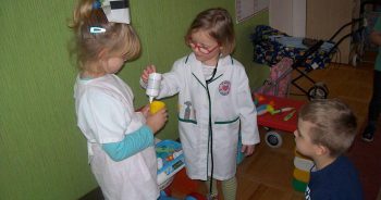 Zabawa tematyczna w 4 latkach