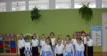 Dzień Babci i Dziadka 4-latki